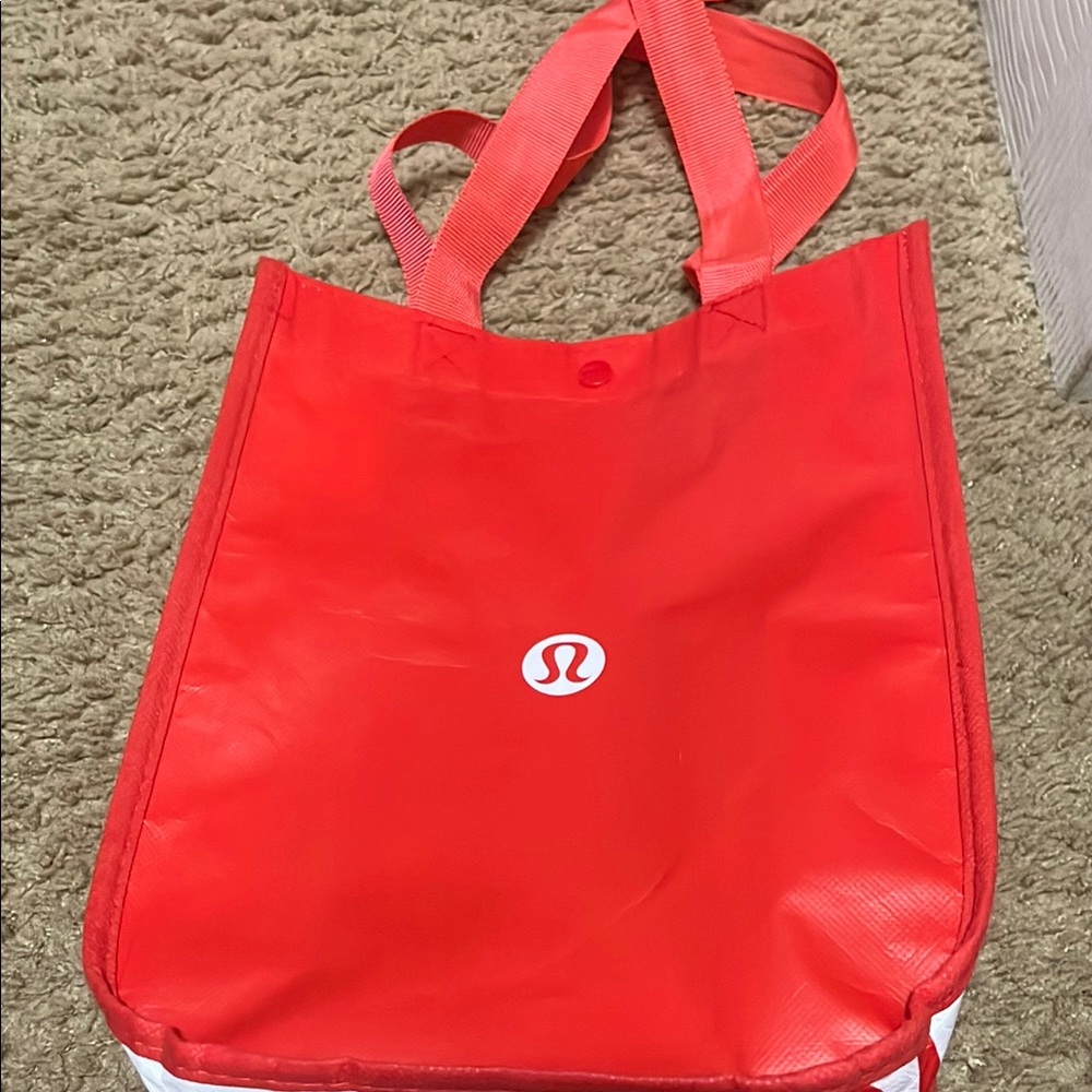 Red lulu shopping bag